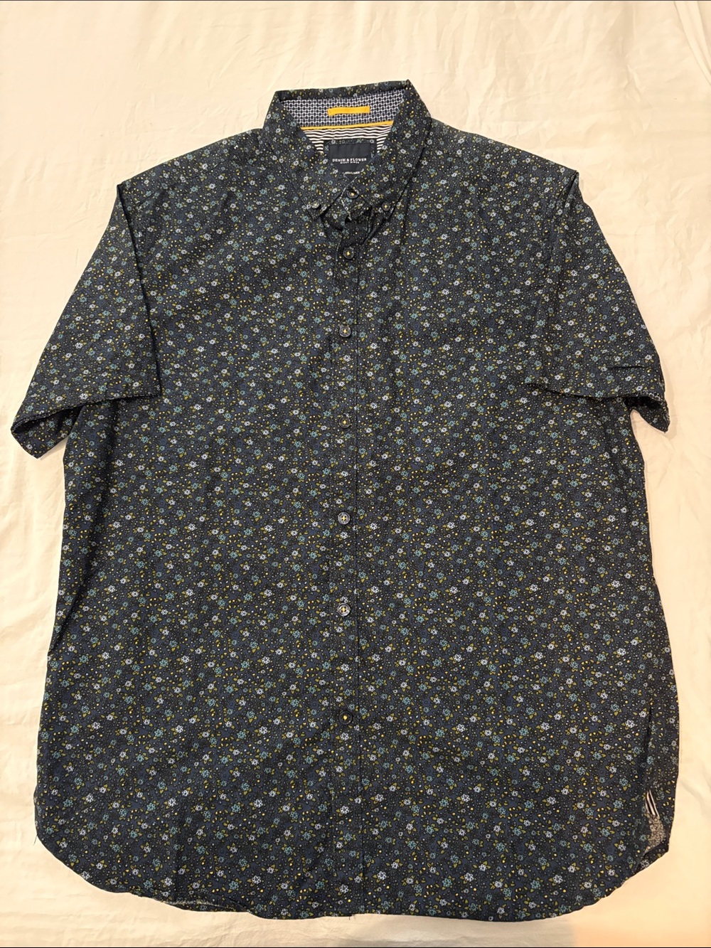 Denim & Flower Navy Blue Floral Short-Sleeve Button-Down Shirt